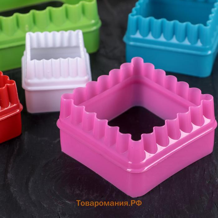 Формы для печенья  «Квадрат», набор 5 шт., 8×8×3.5 см, пластик, МИКС