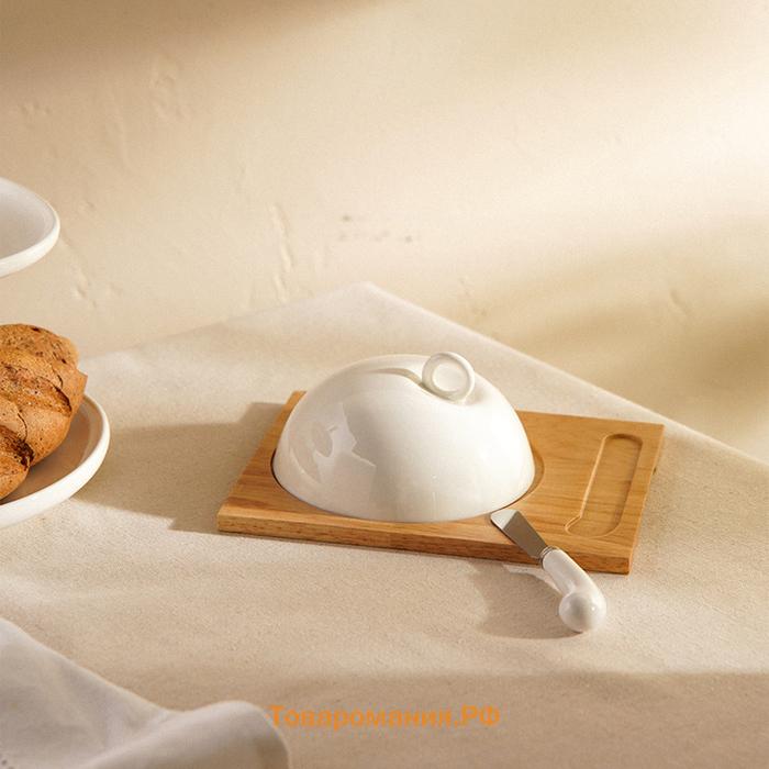 Маслёнка SL Home «Тренто», 22×17.5 см, на деревянной подставке, с ножом для масла, фарфор, белая